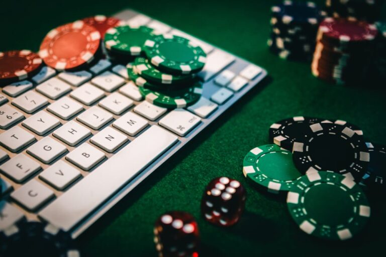 Exploring the Grandeur of the Biggest Online Casinos: Where Size Meets Entertainment
